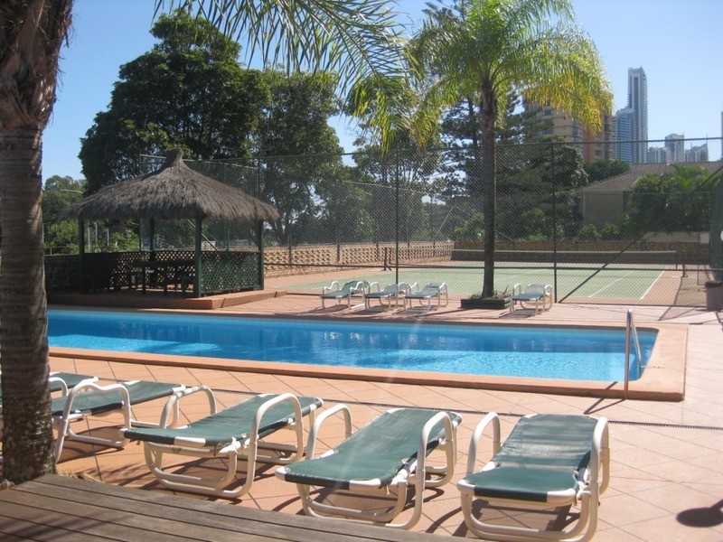 33 Thornton Street, Surfers Paradise QLD 4217