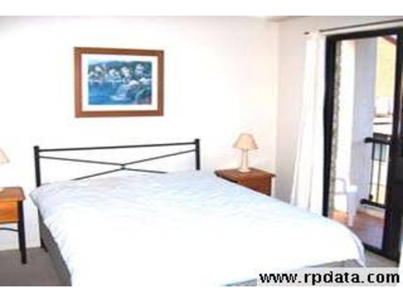 7/27 Chester  Terrace, Southport QLD 4215