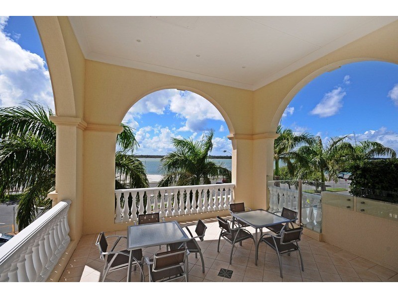 405/360 Marine Parade, Labrador QLD 4215