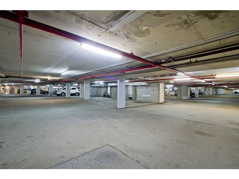 2005/5 Enderley Avenue, Surfers Paradise QLD 4217