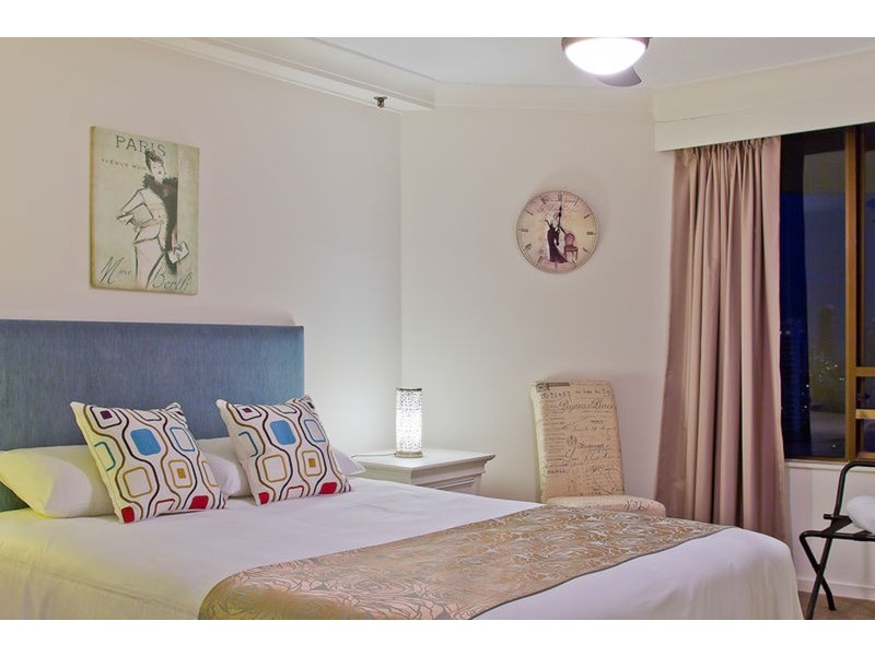 2005/5 Enderley Avenue, Surfers Paradise QLD 4217