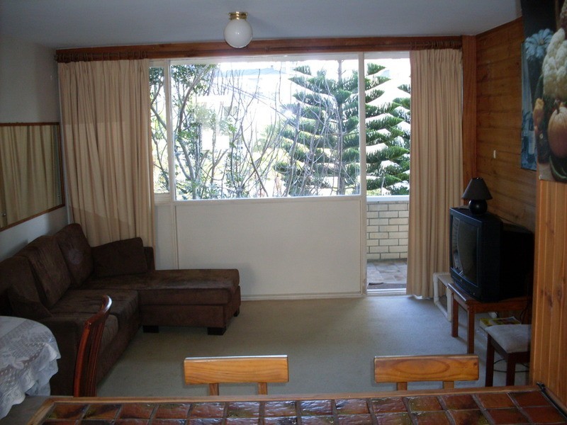 22/136 Old Burleigh  Road, Broadbeach QLD 4218