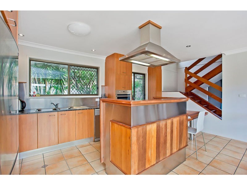 30 Blair Athol Crescent, Sorrento QLD 4217