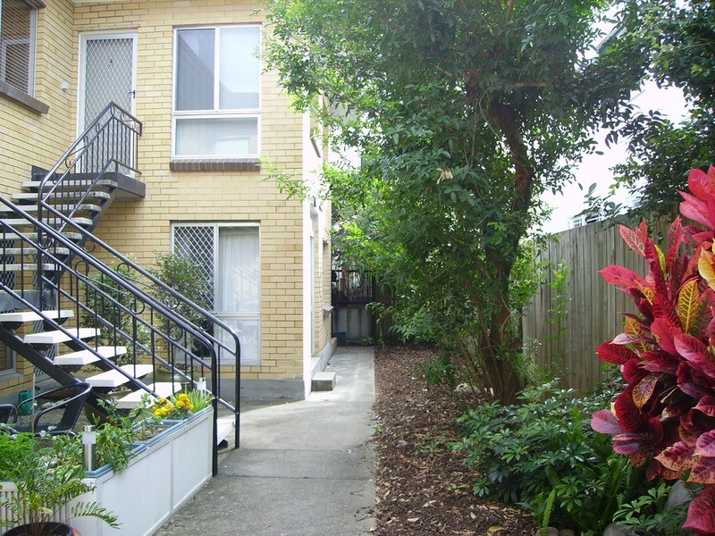 3/9 Birt Avenue, Surfers Paradise QLD 4217