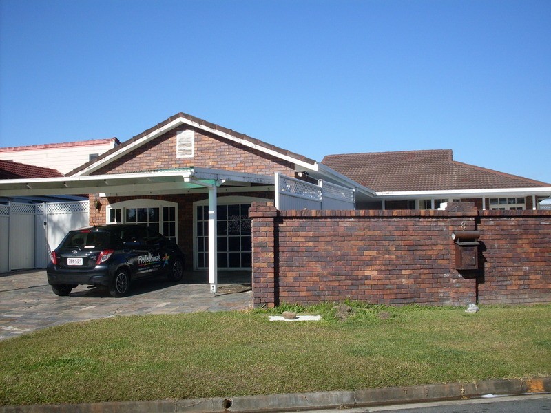 8 Kilkenny  Court, Bundall QLD 4217