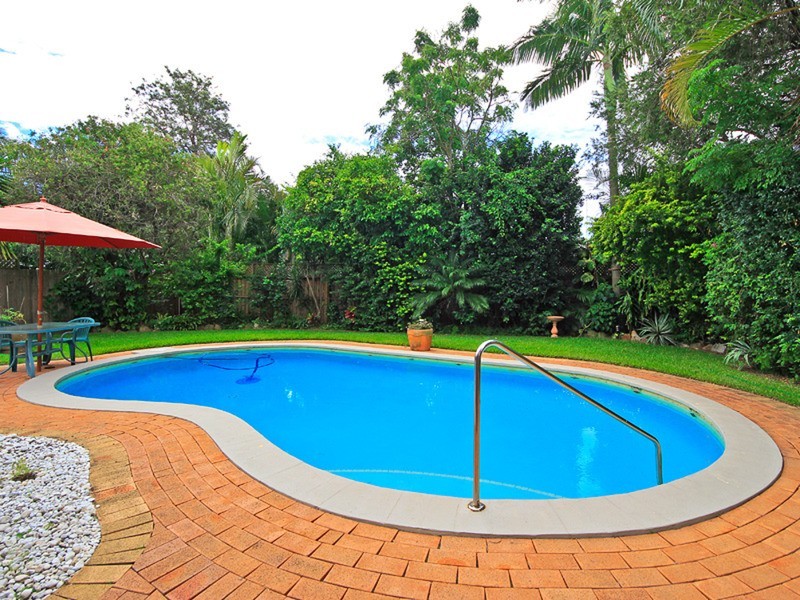 25 Jaguar Drive, Bundall QLD 4217