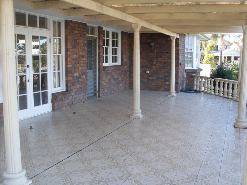 8 Kilkenny Court, Bundall QLD 4217