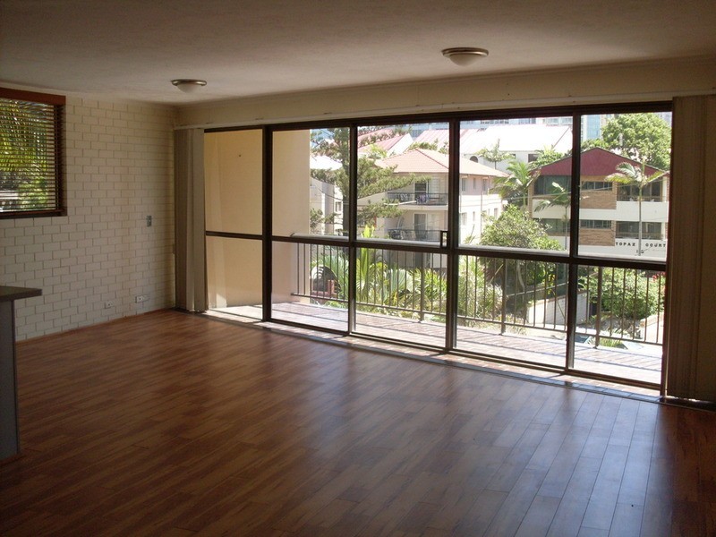 7/16 Markwell  Avenue, Surfers Paradise QLD 4217