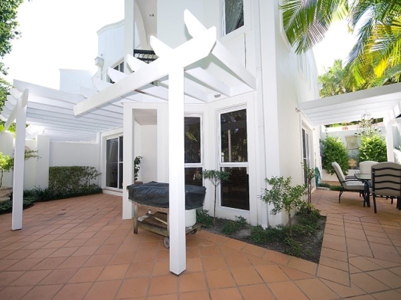 100 ‘Apollo’ Cotlew Street, Southport QLD 4215