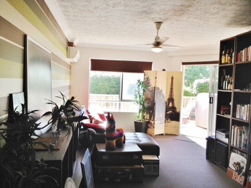 35 Palm Avenue, Surfers Paradise QLD 4217