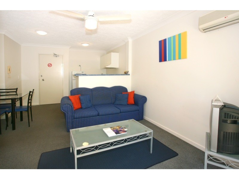 10/43 Cypress  Avenue, Surfers Paradise QLD 4217