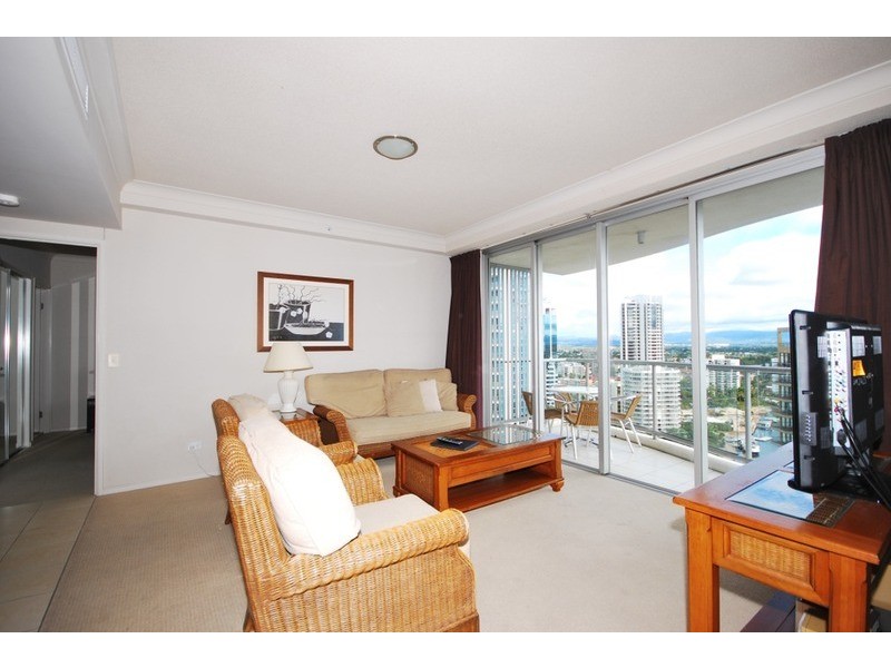 23 Ferny Avenue, Surfers Paradise QLD 4217