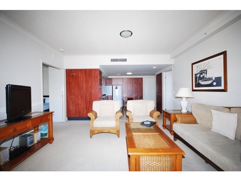 23 Ferny Avenue, Surfers Paradise QLD 4217