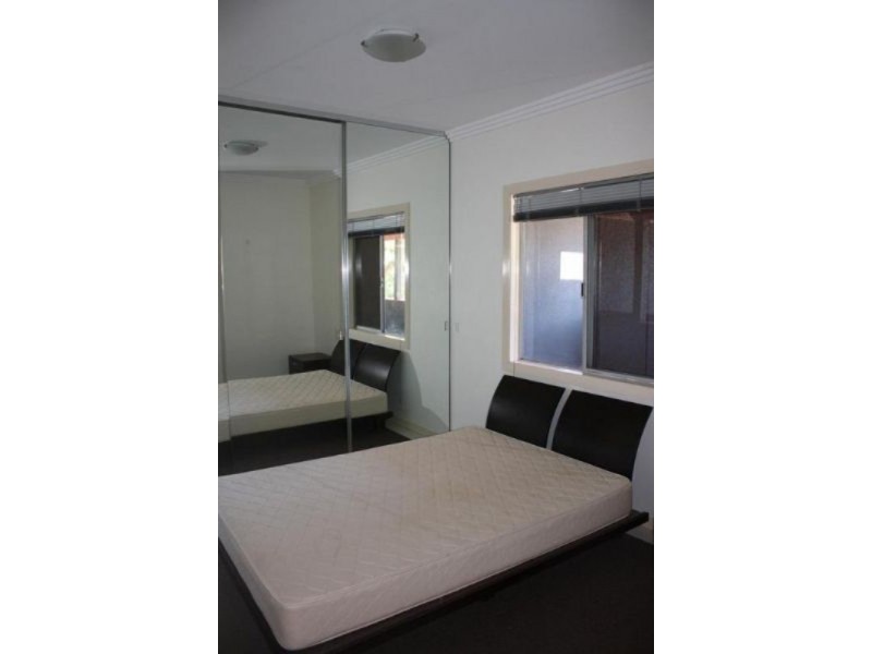 2/1958 Gold Coast  Highway, Miami QLD 4220