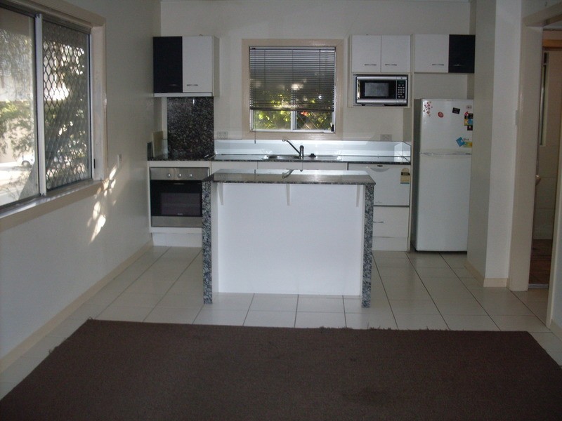 2/1958 Gold Coast  Highway, Miami QLD 4220