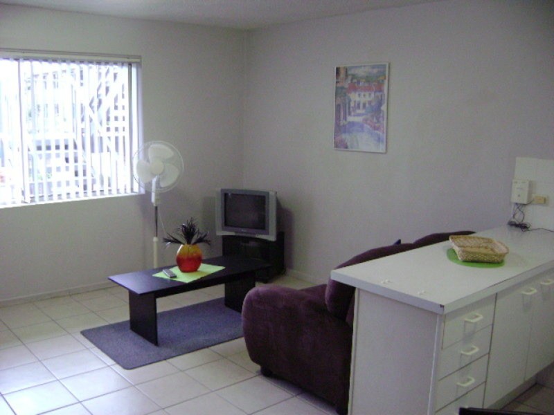 3/22 Leonard Avenue, Surfers Paradise QLD 4217