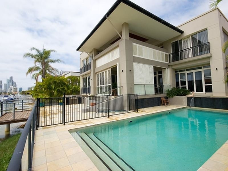 Paradise Waters QLD 4217