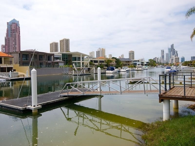 Paradise Waters QLD 4217