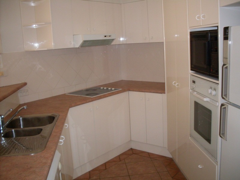 12 Tarcoola  Crescent, Surfers Paradise QLD 4217