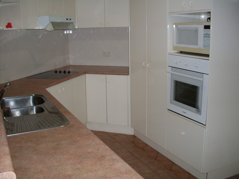 12  Tarcoola Crescent, Surfers Paradise QLD 4217