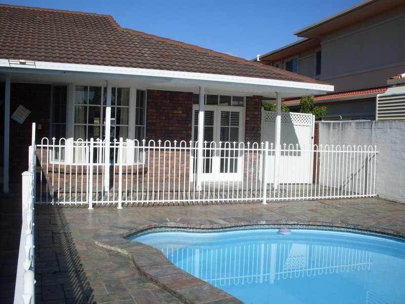 8 Kilkenny  Court, Bundall QLD 4217