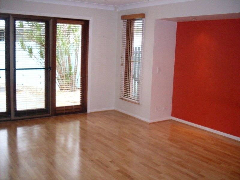 12 Beverley Crescent, Broadbeach Waters QLD 4218