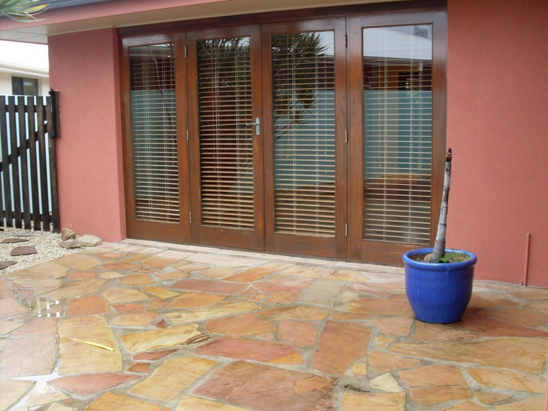 12 Beverley Crescent, Broadbeach Waters QLD 4218