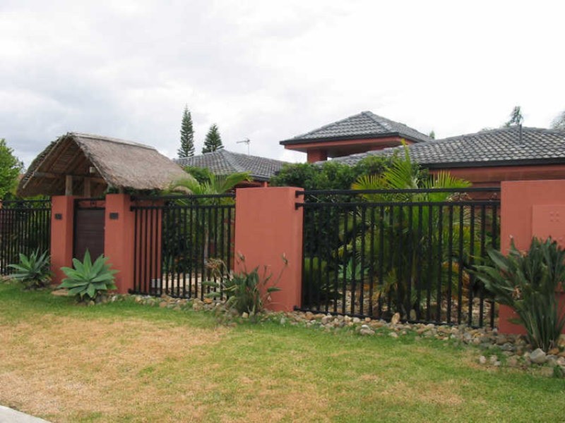 12 Beverley Crescent, Broadbeach Waters QLD 4218