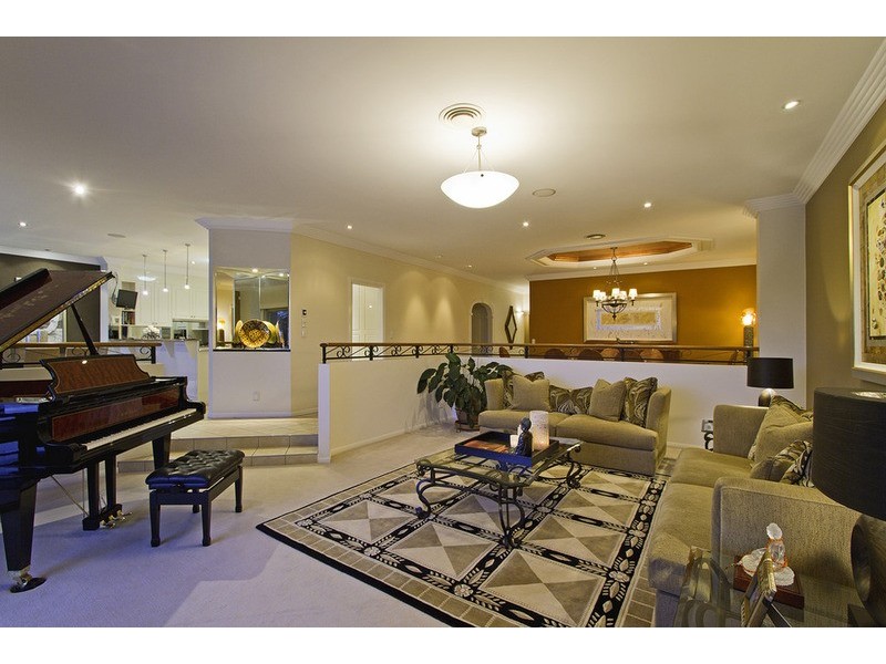 Isle Of Capri QLD 4217