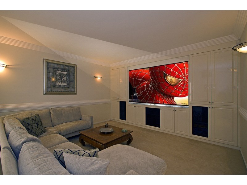 Isle Of Capri QLD 4217