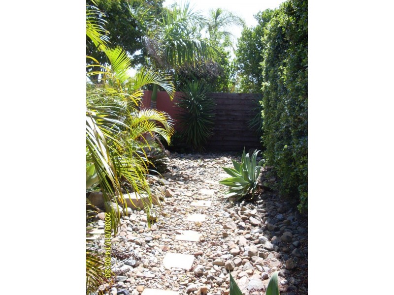 12 Beverley Crescent, Broadbeach Waters QLD 4218