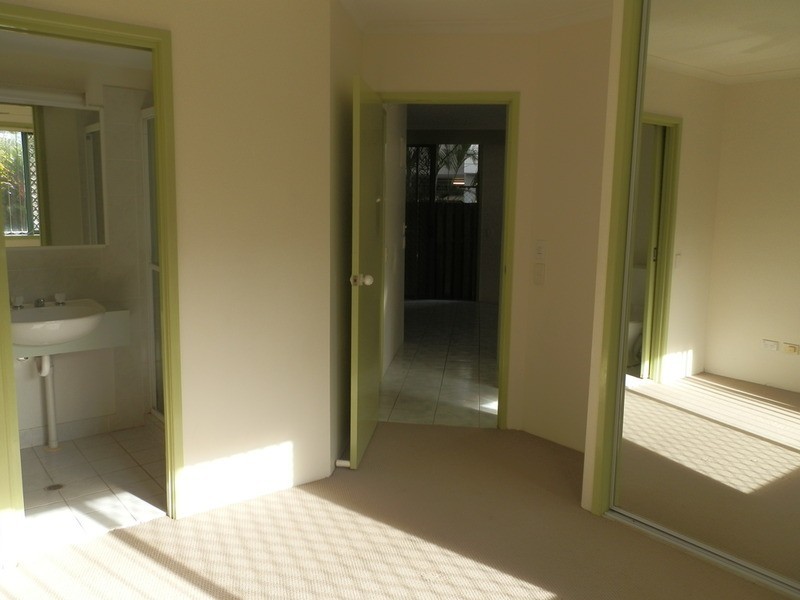 1/124 Queen Street, Southport QLD 4215