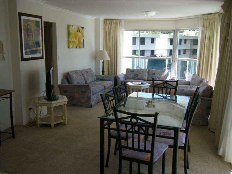 26 Esplanade “Grosvenor”, Surfers Paradise QLD 4217