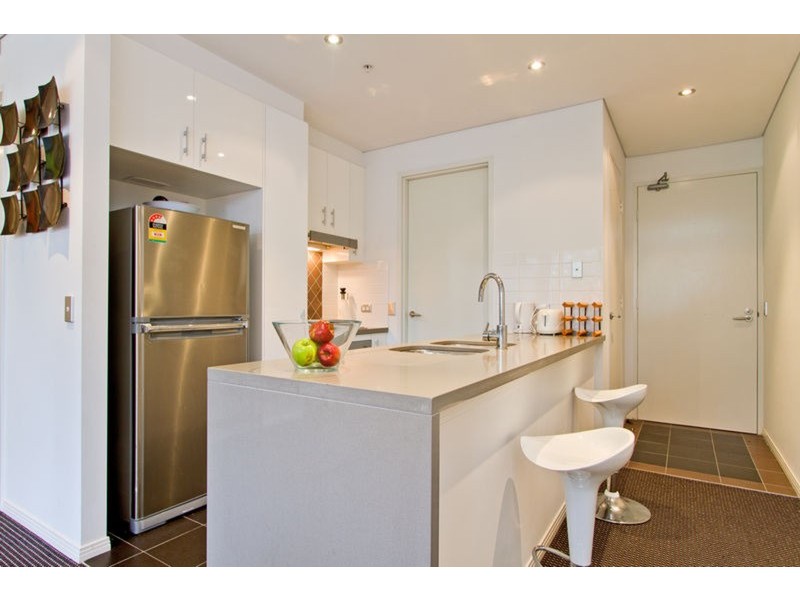 2 Aqua Street, Southport QLD 4215