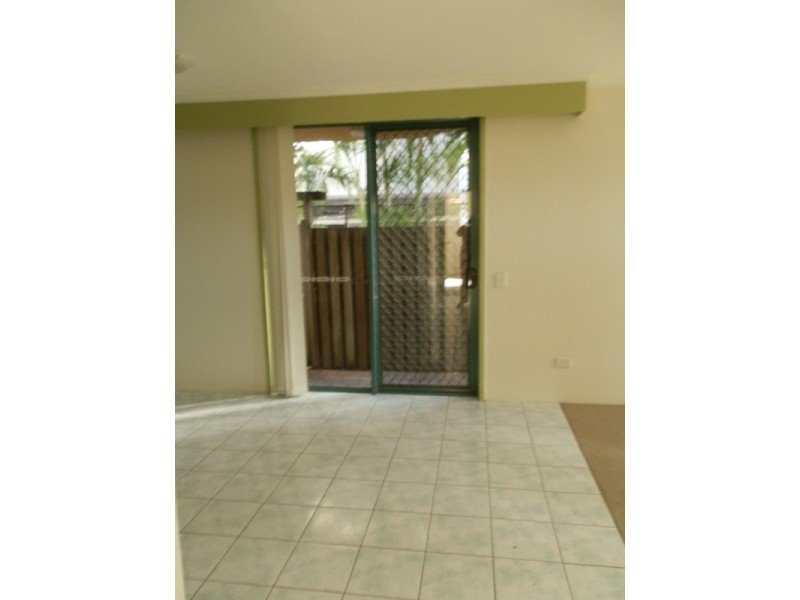 1/124 Queen Street, Southport QLD 4215