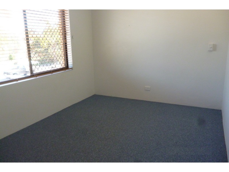 4/17 Sonia Street, Mermaid Waters QLD 4218