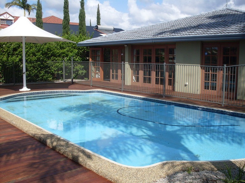 93 Campbell Street, Sorrento QLD 4217