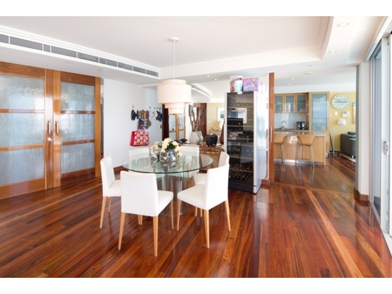 9/1 Markwell  Avenue, Surfers Paradise QLD 4217