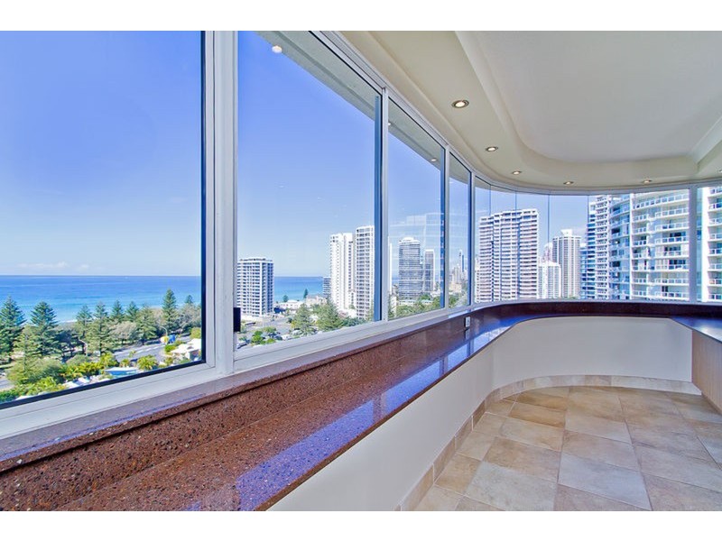 12/2 Montgomery  Parade, Main Beach QLD 4217