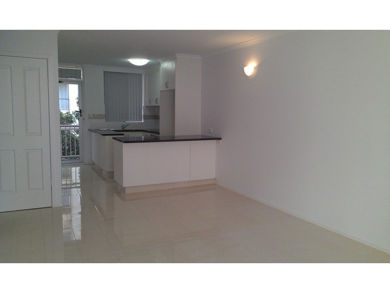 4/120 The Esplanade, Surfers Paradise QLD 4217