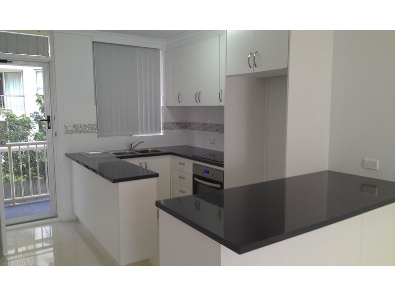 4/120 The Esplanade, Surfers Paradise QLD 4217