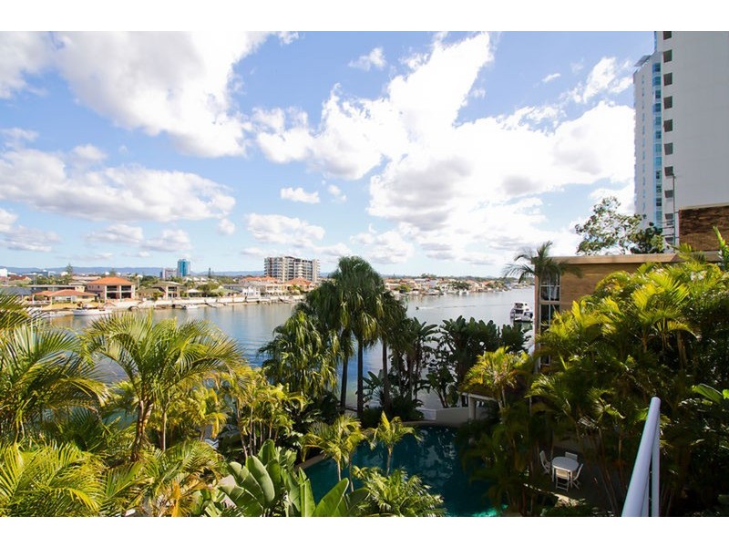 1/20  Riverview  Parade, Surfers Paradise QLD 4217