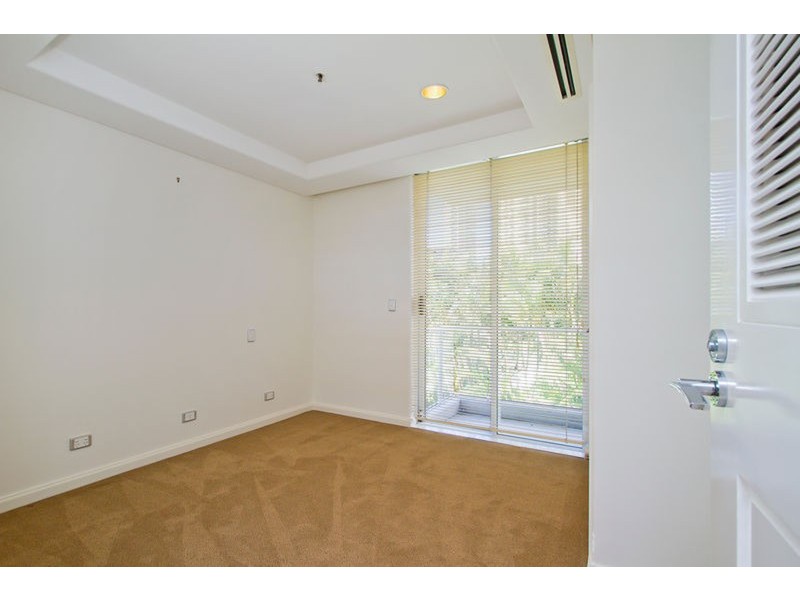 1/20  Riverview  Parade, Surfers Paradise QLD 4217