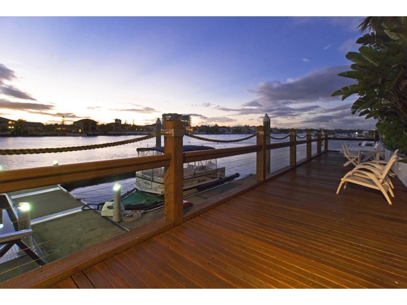 1/20  Riverview  Parade, Surfers Paradise QLD 4217