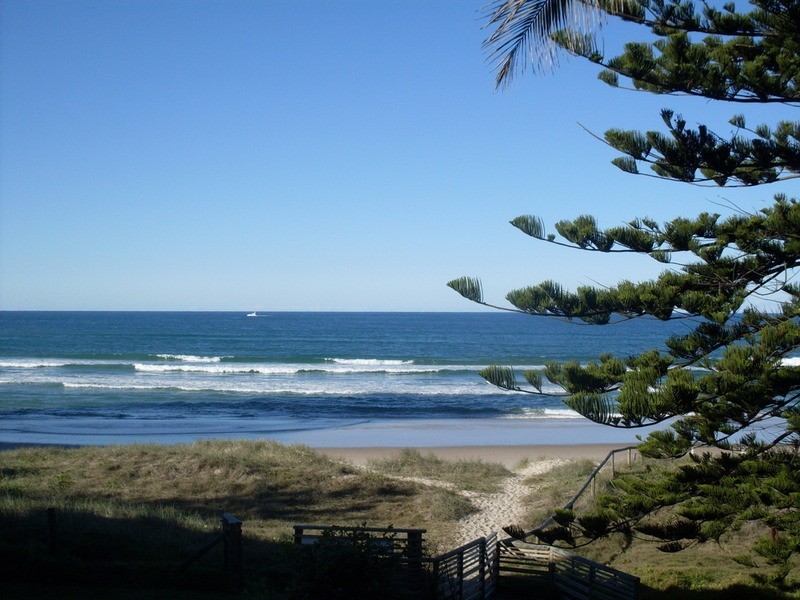 42 Old Burleigh Road, Surfers Paradise QLD 4217