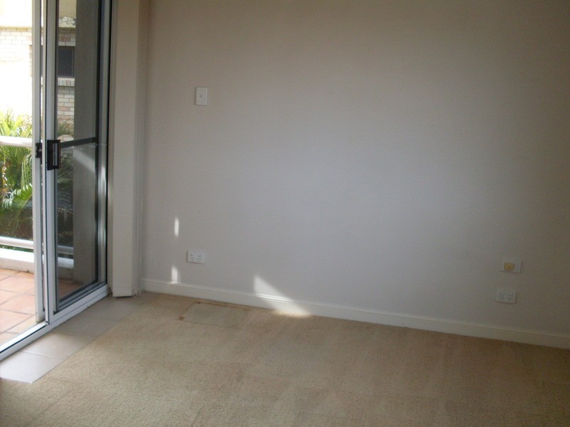 13/96 Stanhill  Drive, Surfers Paradise QLD 4217