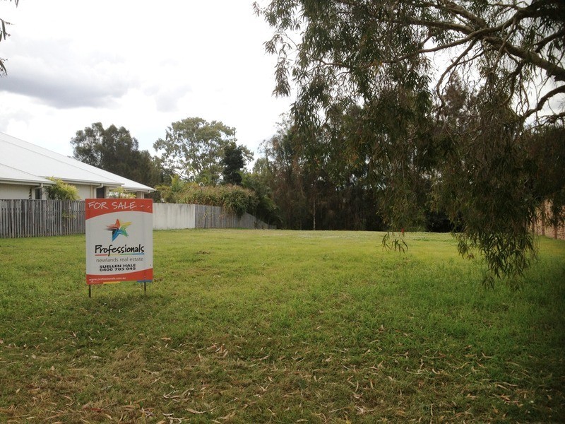 10 Saltwater Terrace, Helensvale QLD 4212