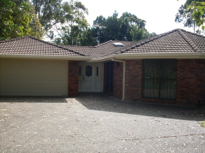 76 Hillview Parade, Ashmore QLD 4214