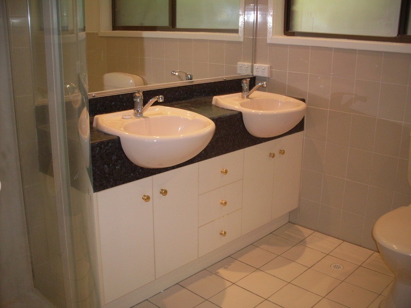 76 Hillview Parade, Ashmore QLD 4214