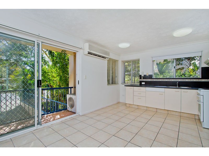 Unit 2 & Unit 11/4 Adori Street, Surfers Paradise QLD 4217